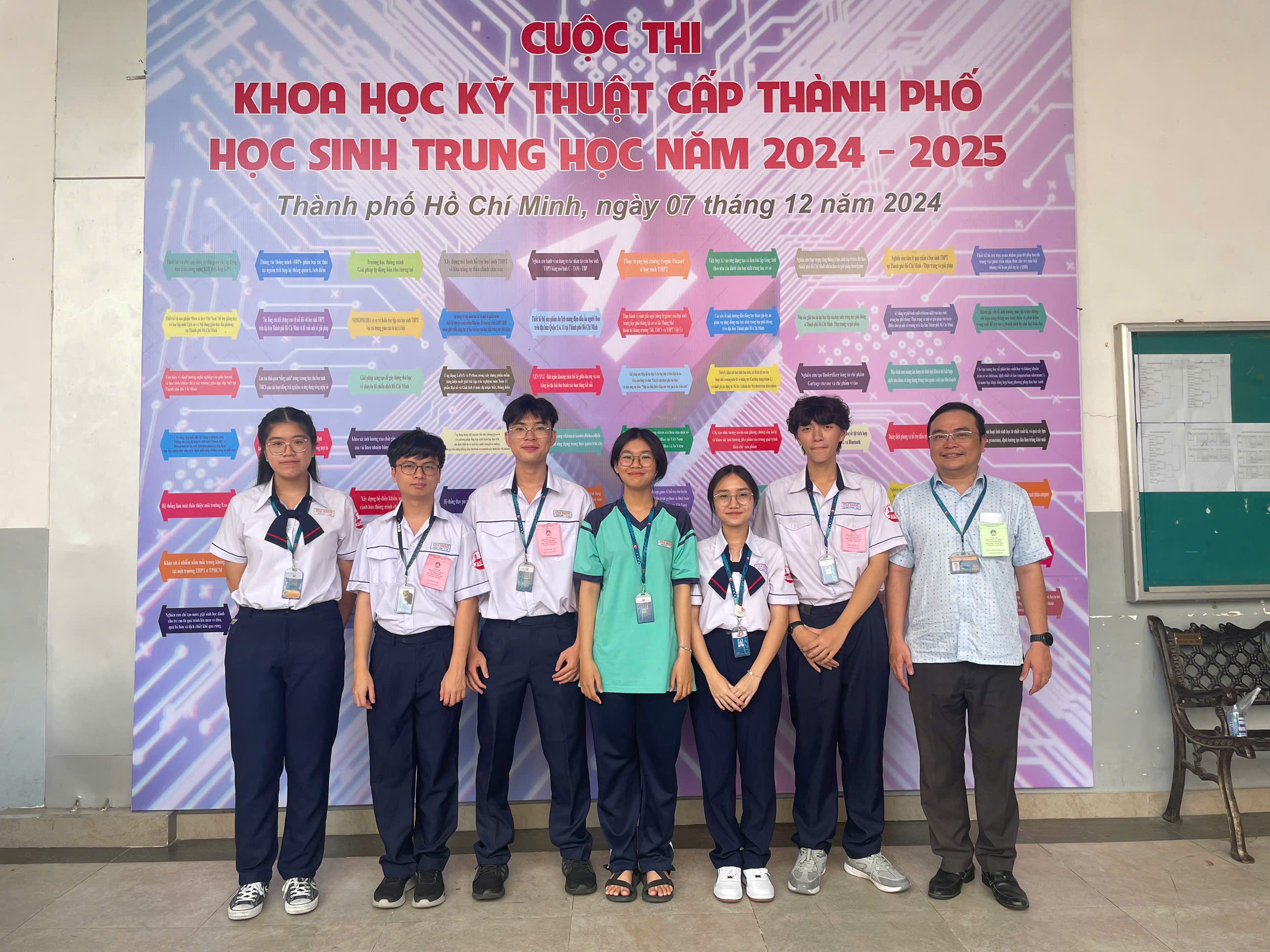 Chúc mừng kết quả cuộc thi khoa học kỹ thuật học sinh trung học cấp thành phố năm học 2024 - 2025